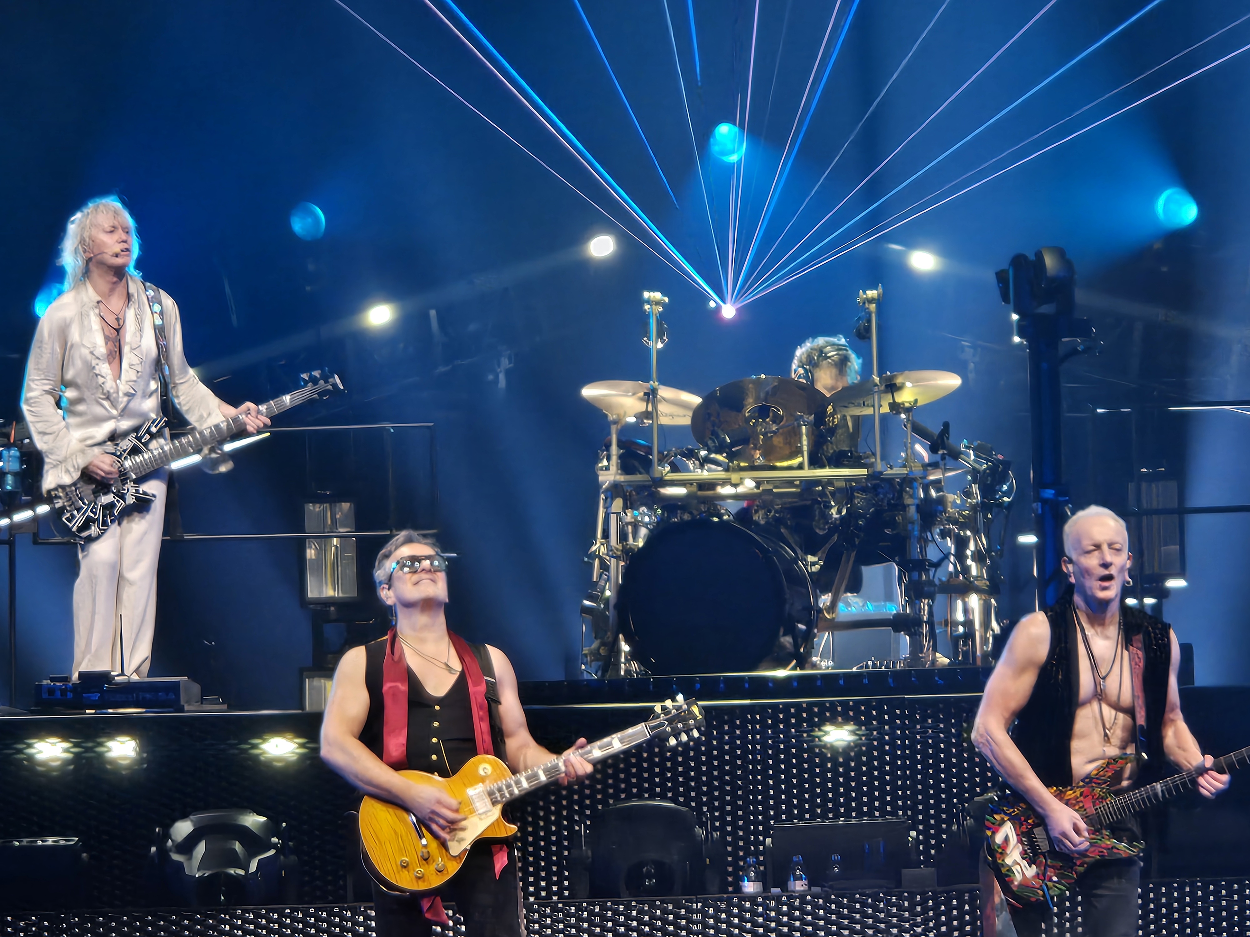 I Saw Def Leppard Live Three Times for “White Lightning” | Concert