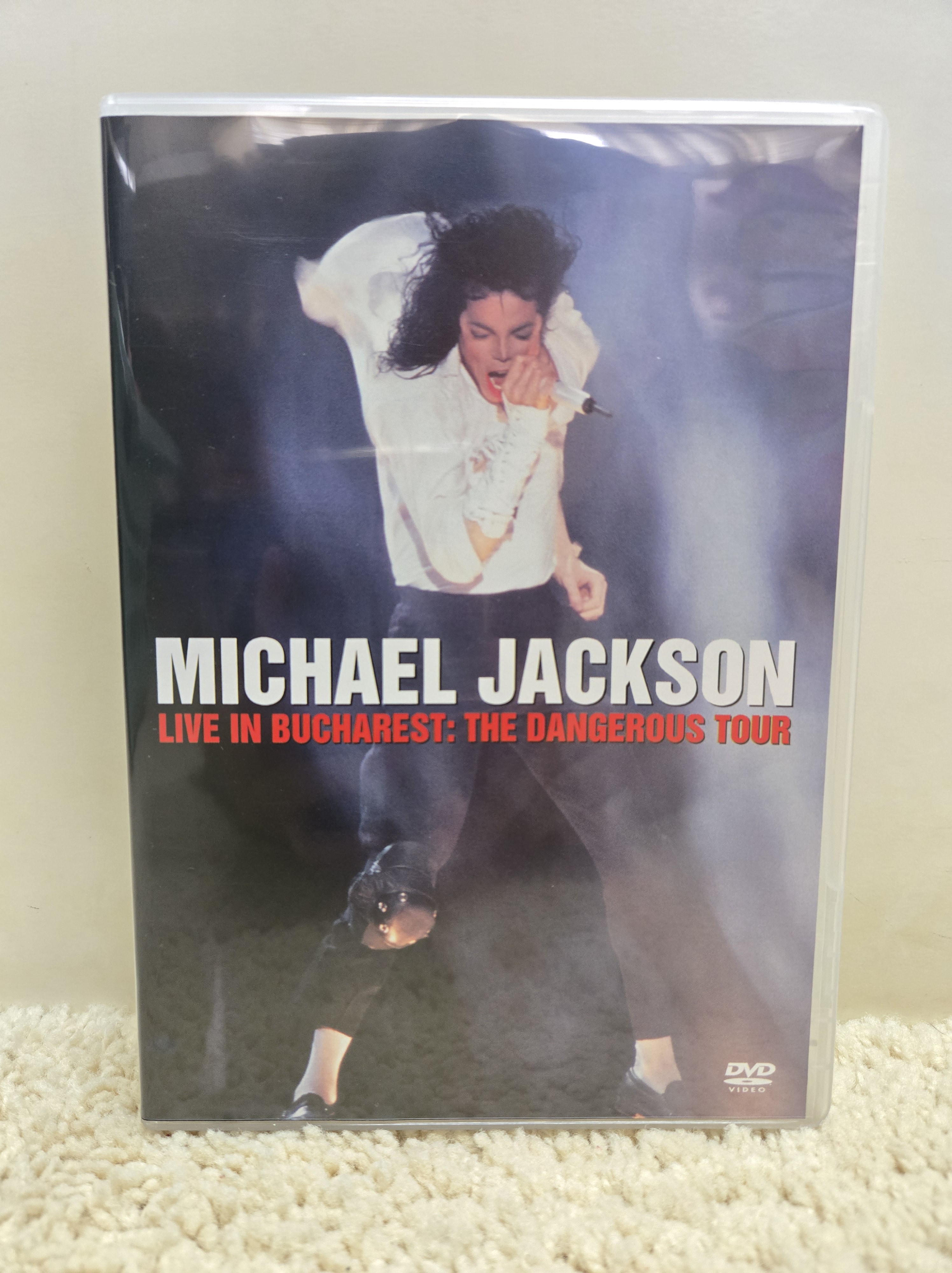 Michael Jackson's 'Live in Bucharest' Was a Fever Dream! | DVD